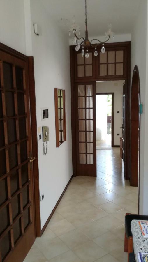 La Casa Di Clara Ombrellone Con 2 Lettini Al Lido San Giuliano Gratis E Parcheggio Privato Gratis Apartment Rimini Exterior foto